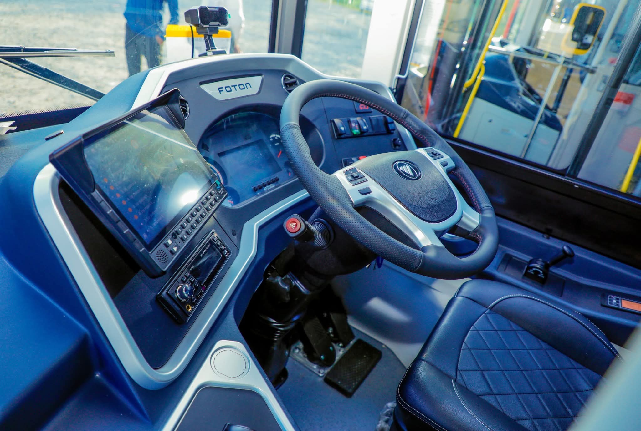 Metro Bus gallery image 11